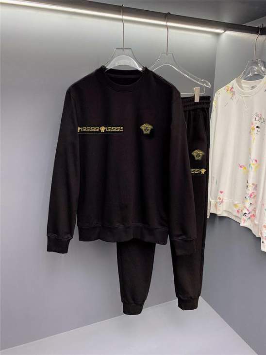 Picture of Versace Sweater Suits _SKUVersaceM-6XL12yr0943084